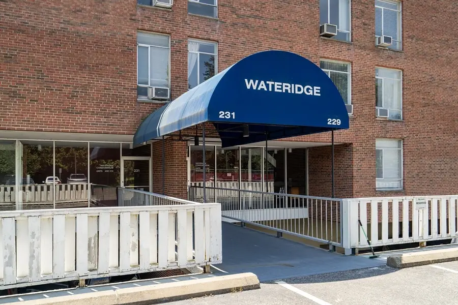 231 Coolidge Ave #410, Watertown, MA 02472 - #2