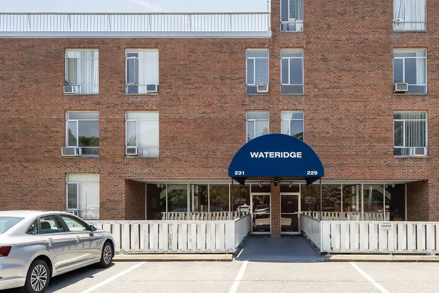 231 Coolidge Ave #410, Watertown, MA 02472 - #3