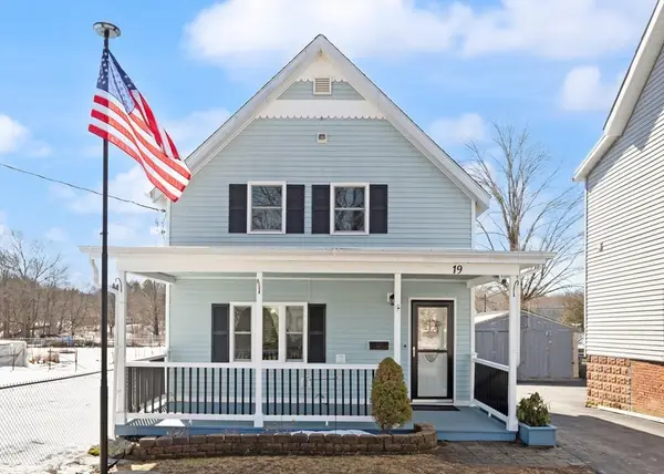 19 Cherry St, Hudson, MA 01749