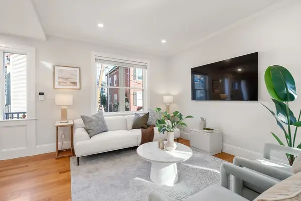 2 Gold Star Court, Cambridge, MA 02140