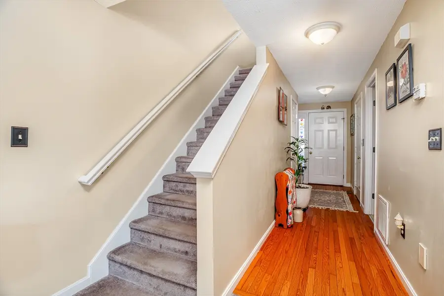 101 Bridle Cross Rd #101, Fitchburg, MA 01420 - #3