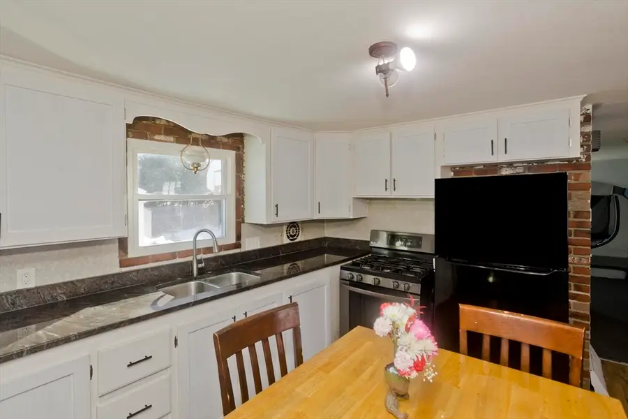 3 Fordham St, Springfield, MA 01104 - #2