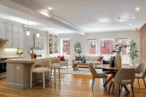 285 Beacon Street #3B, Boston, MA 02116