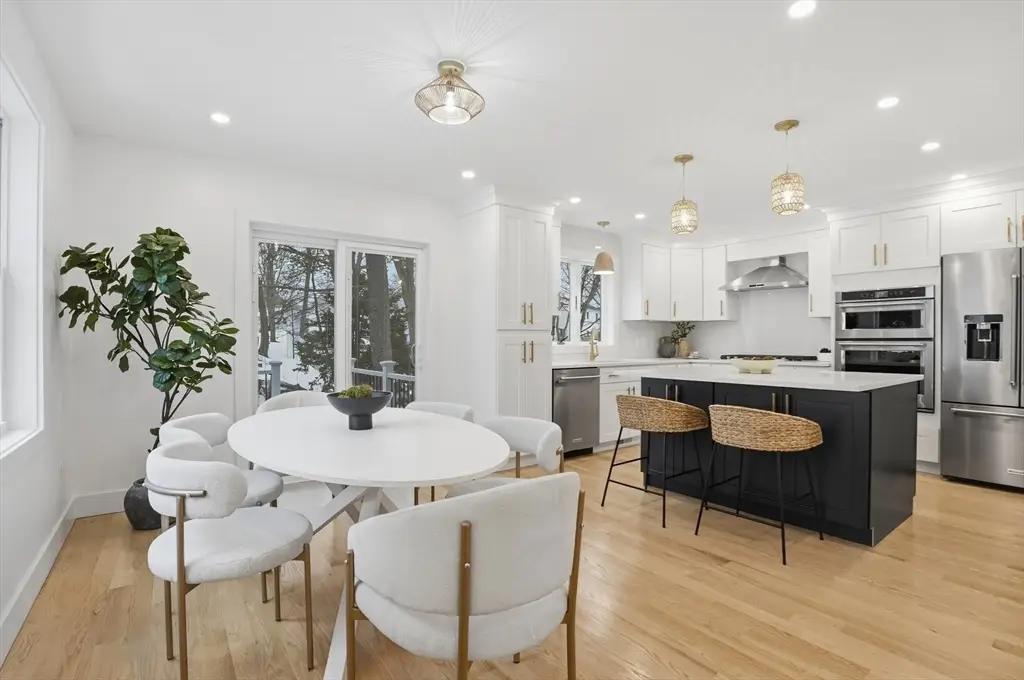 44 Lakeview Terrace, Waltham, MA 02451 - #1