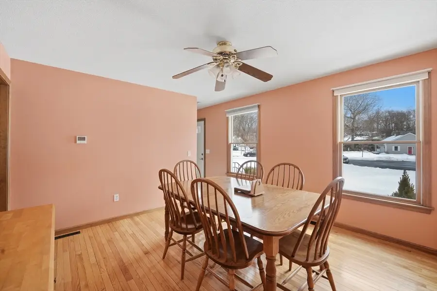 66 Penrose Dr, West Springfield, MA 01089 - #3