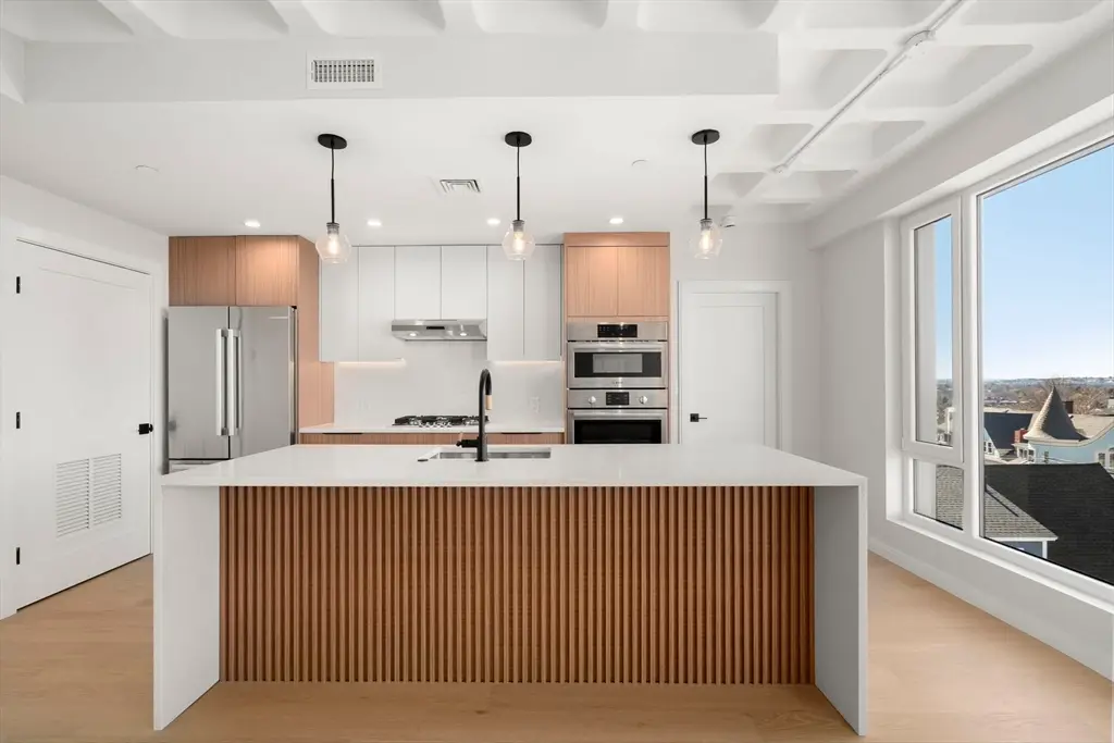 125 Lowell Street #603, Somerville, MA 02143 - #1