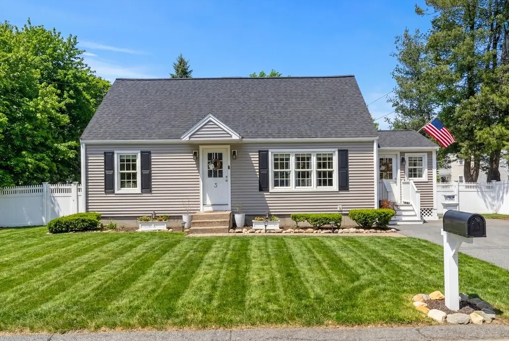 3 Coburn Ave, Tewksbury, MA 01876 - #1