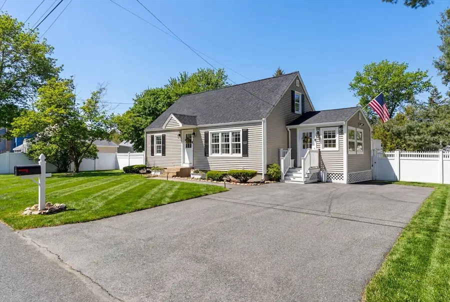 3 Coburn Ave, Tewksbury, MA 01876 - #2