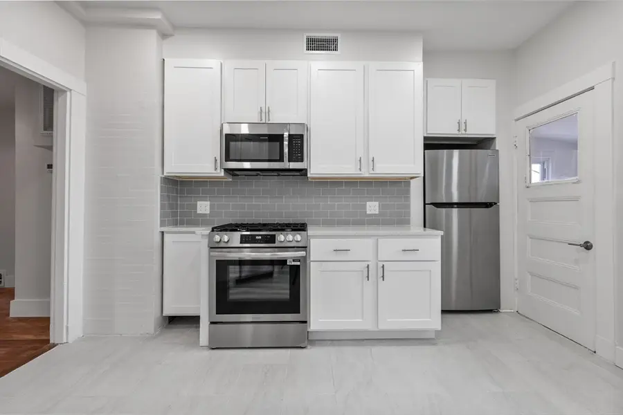 16 Clarkwood St #1, Boston, MA 02126 - #2