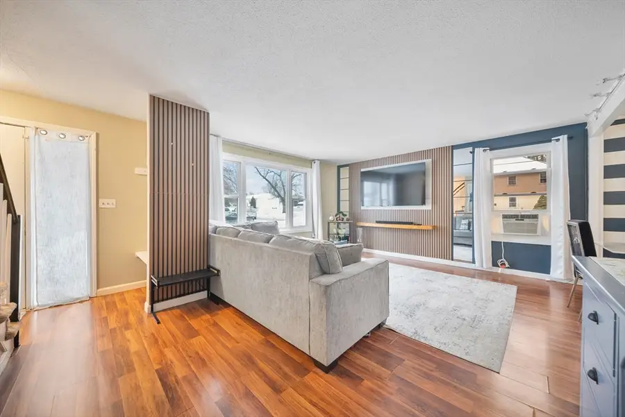 33 Ferson St, Nashua, NH 03060 - #2