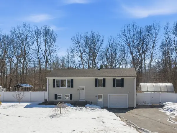 2944 Anderson Dr., Dighton, MA 02715