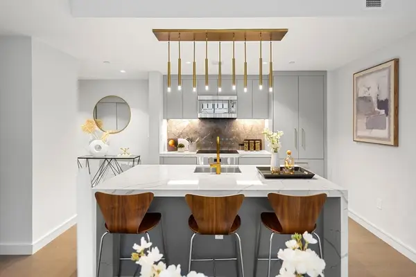 55 Lagrange St #1901, Boston, MA 02116