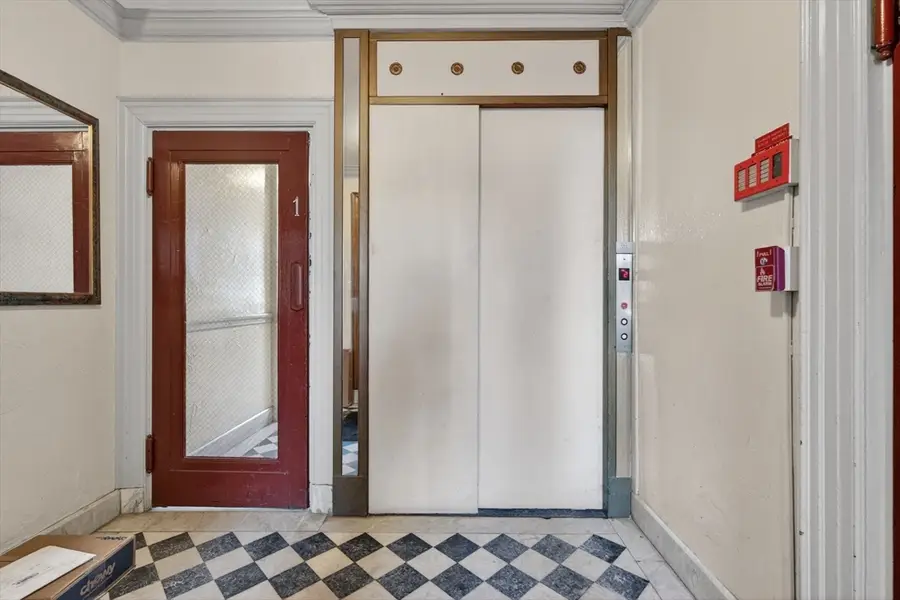 118 Riverway #29, Boston, MA 02215 - #3