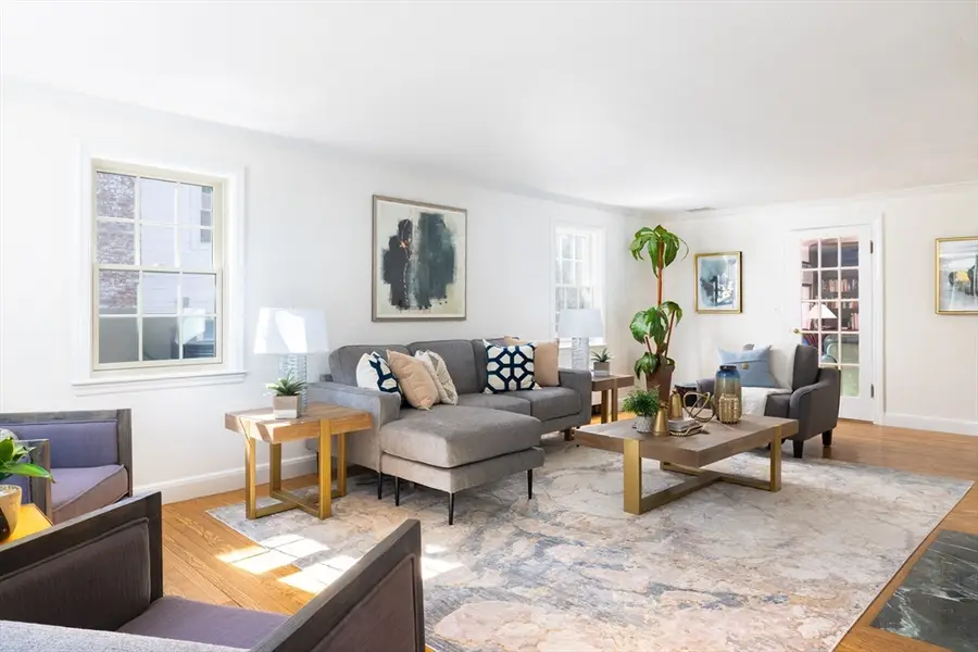 61 Woodlawn Dr, Newton, MA 02467 - #2