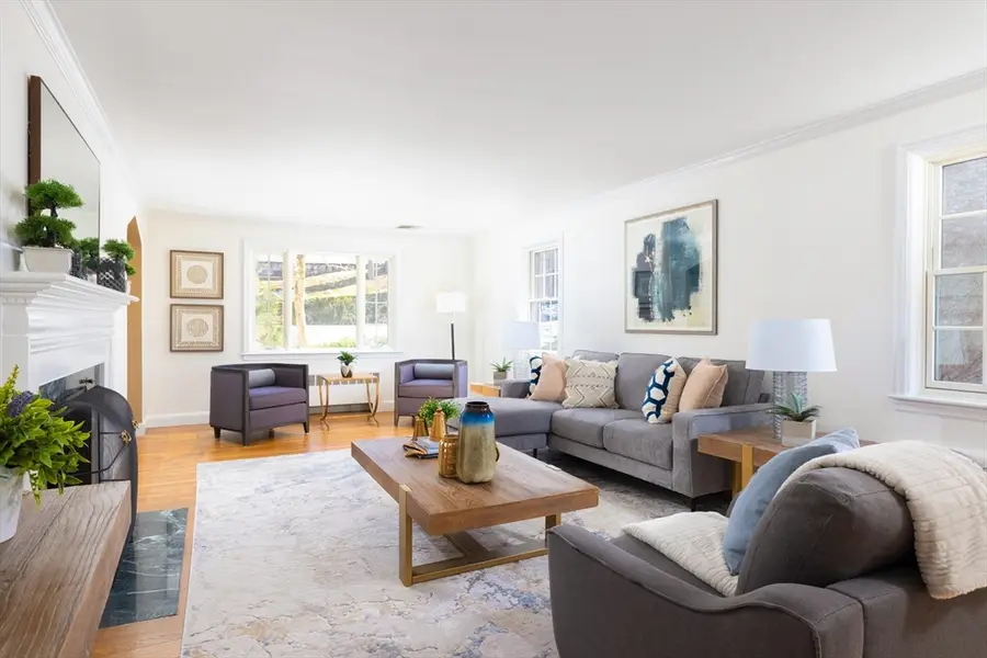 61 Woodlawn Dr, Newton, MA 02467 - #3