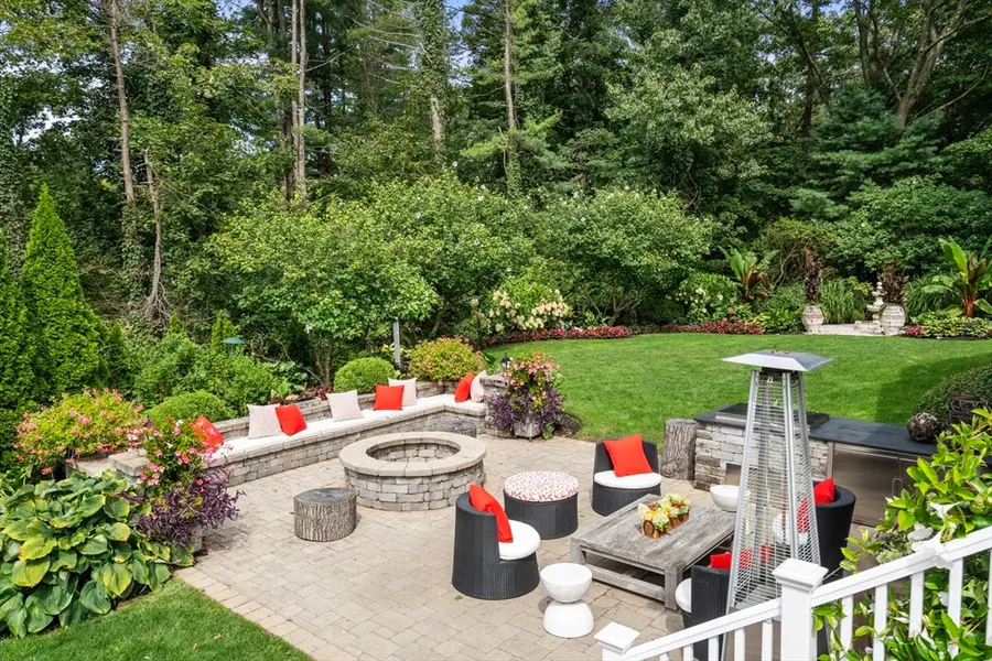 11 Hillcrest Road, Weston, MA 02493 - #3