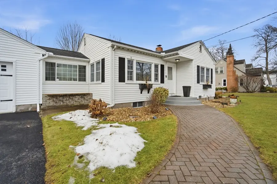 100 Kensington St, Agawam Town, MA 01030 - #3