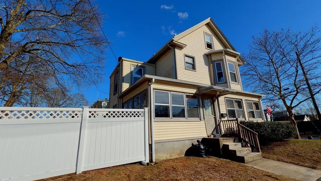 13 Wright St, Stoneham, MA 02180 - #1