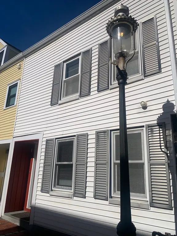 8 Avon Pl, Boston, MA 02129 - #2