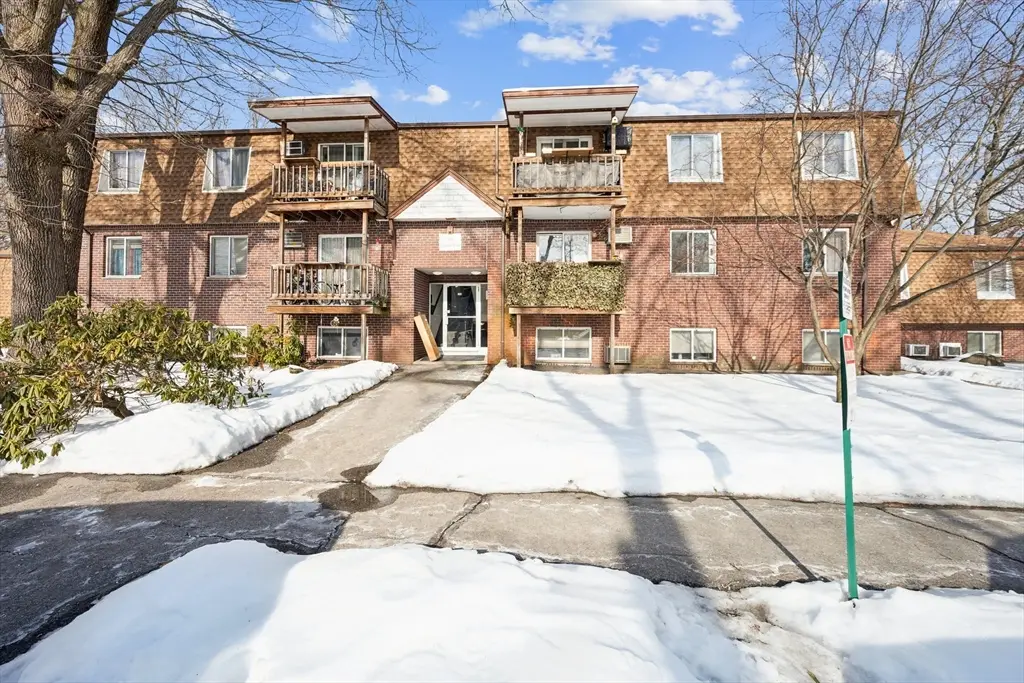 144 Thissell Ave #11, Dracut, MA 01826 - #1