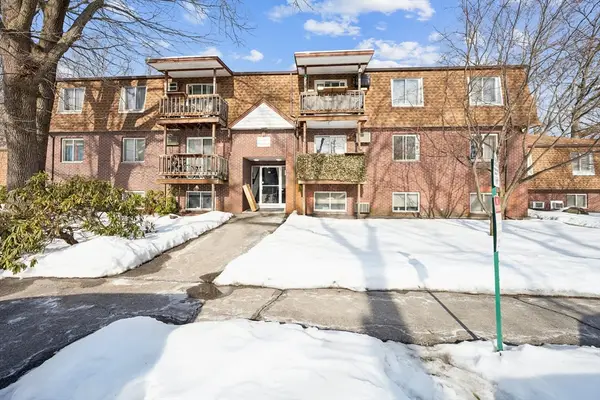 144 Thissell Ave #11, Dracut, MA 01826