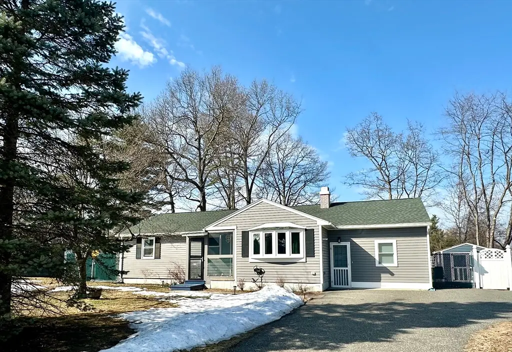 14 Melinda Ln, Easthampton, MA 01027 - #1