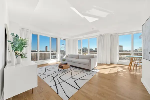 100 Station Lndg #712, Medford, MA 02155