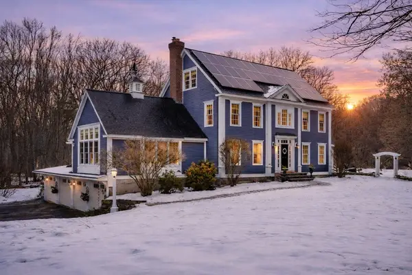 118 Moulton St, West Newbury, MA 01985