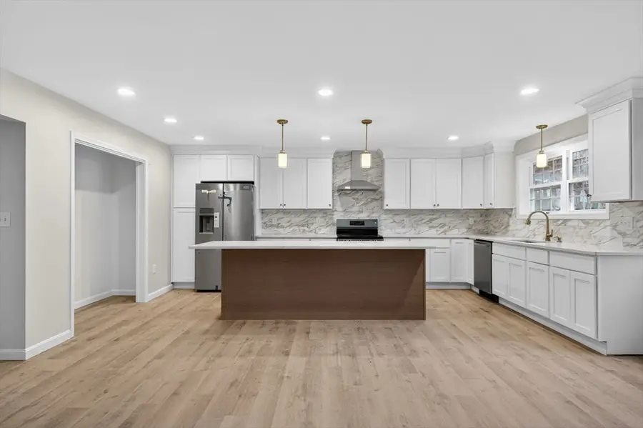 65 Ormonde Rd, Methuen, MA 01844 - #2