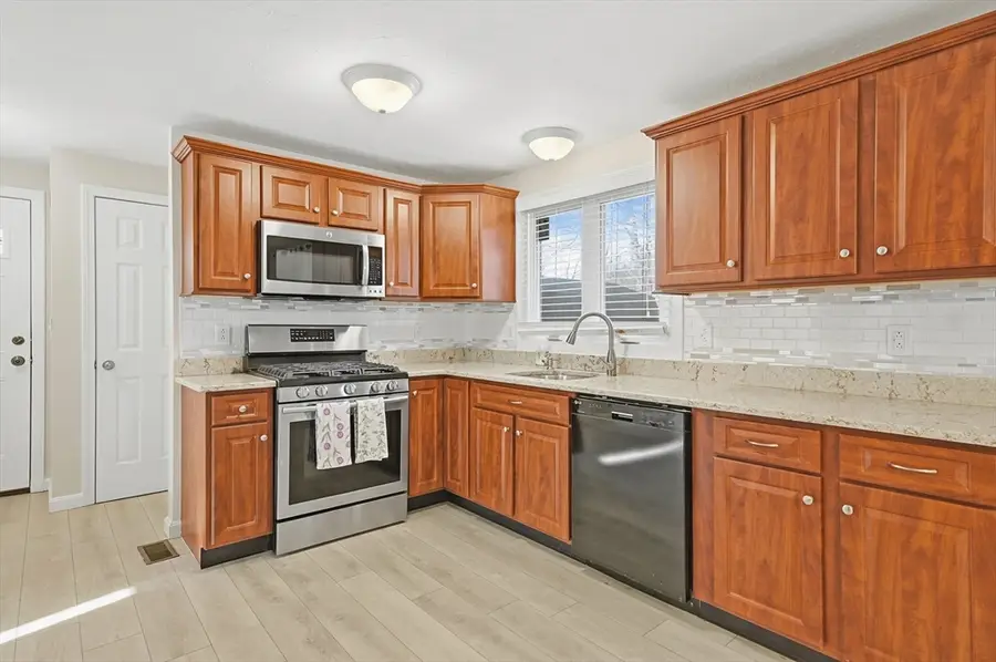 8 Keach Terrace, Waltham, MA 02453 - #2