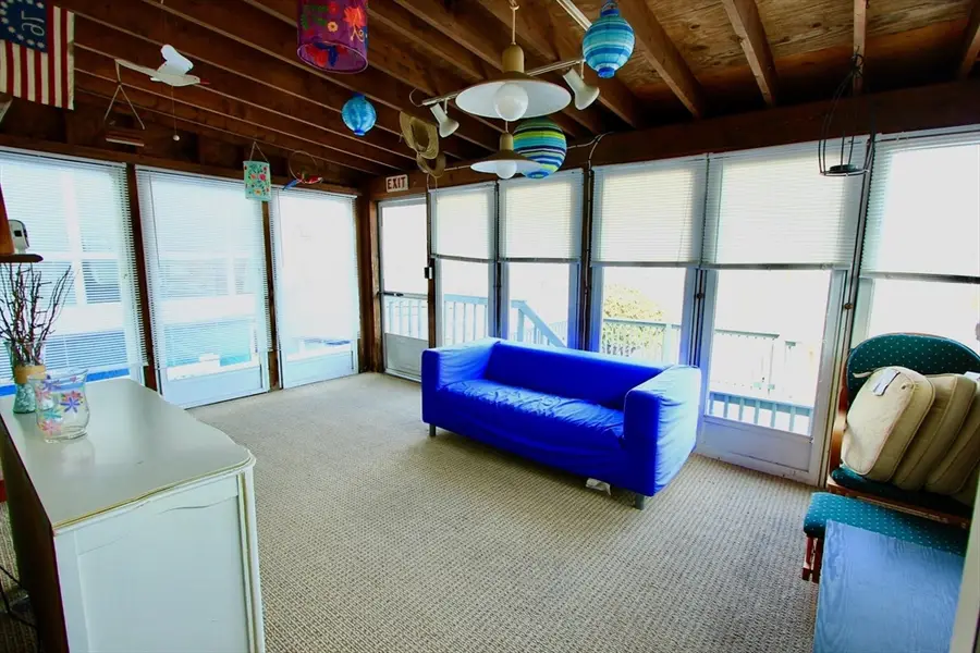 82 Flint St, Salem, MA 01970 - #3