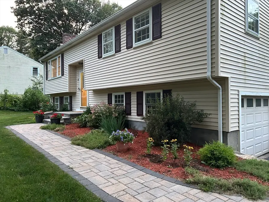 11 Juniper Brook Rd, Northborough, MA 01532 - #2