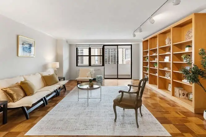 2 Hawthorne Pl #16M, Boston, MA 02114 - #2