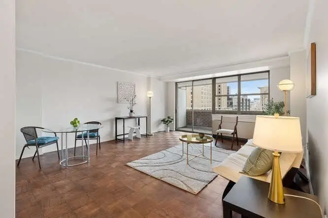 2 Hawthorne Pl #8C, Boston, MA 02114 - #2