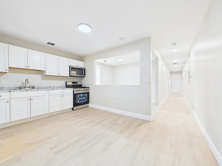 858 Kempton St, New Bedford, MA 02740 - #2