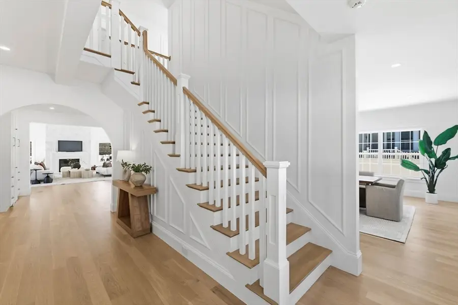 40 Foxcroft Rd, Winchester, MA 01890 - #3