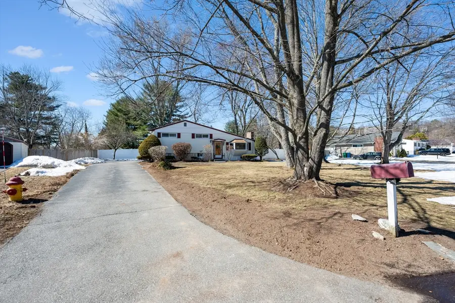 16 Manor Ave, Burlington, MA 01803 - #3