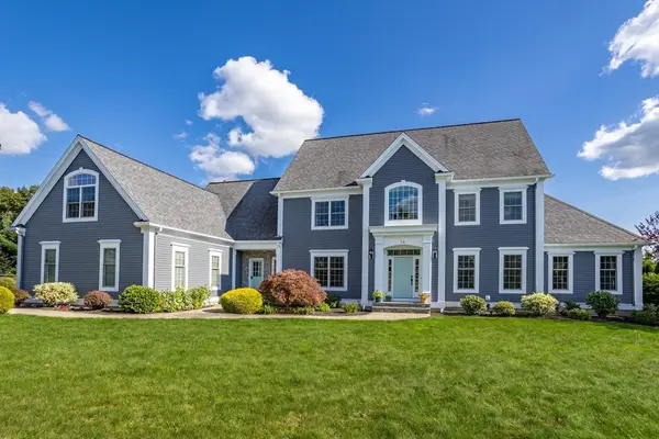 14 Fairway Drive, Northborough, MA 01532