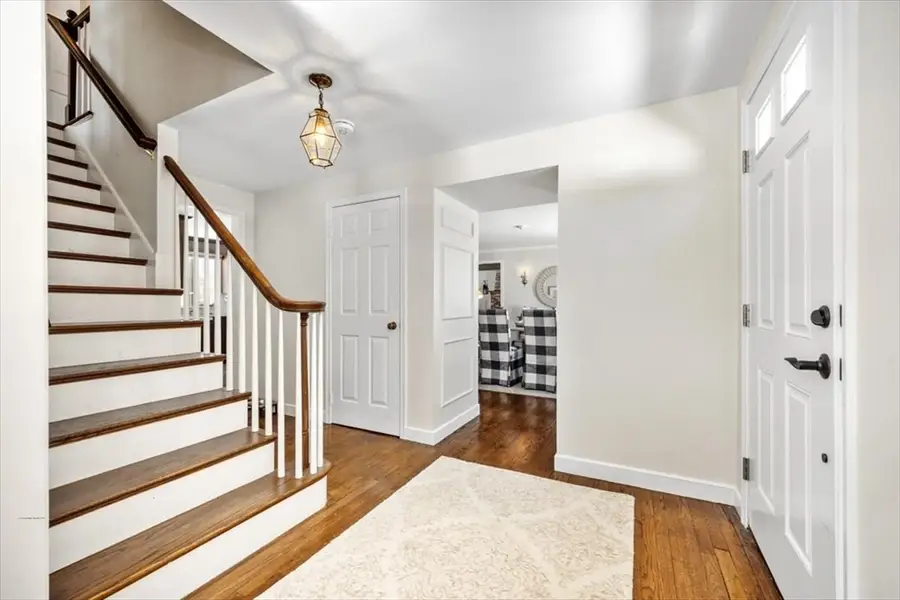 11 Berkley Cir, Hingham, MA 02043 - #2