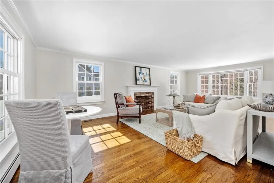 11 Berkley Cir, Hingham, MA 02043 - #3