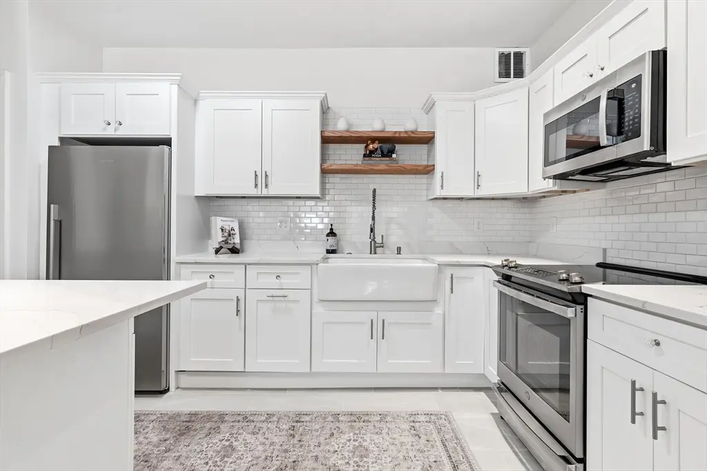 286 Beacon St #1, Boston, MA 02116 - #1