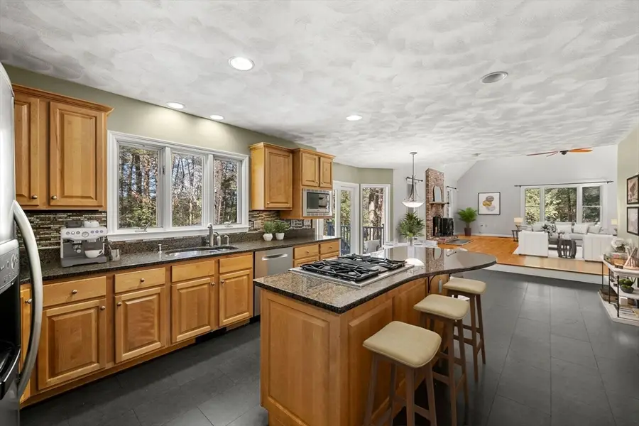 18 Ravens Bluff, Andover, MA 01810 - #3