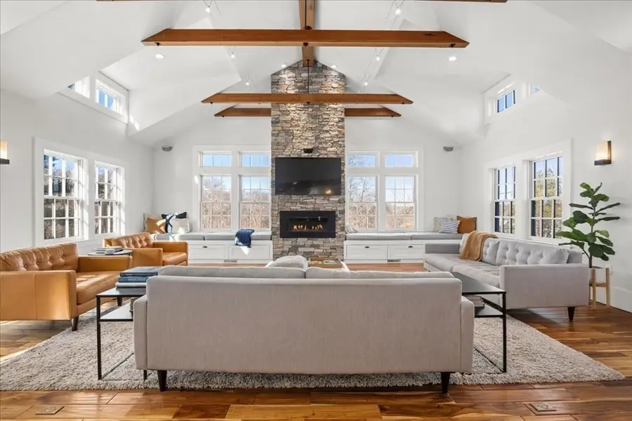 19 Wood St, Hopkinton, MA 01748 - #2