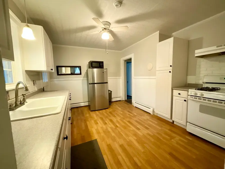 12 C St, Douglas, MA 01516 - #3