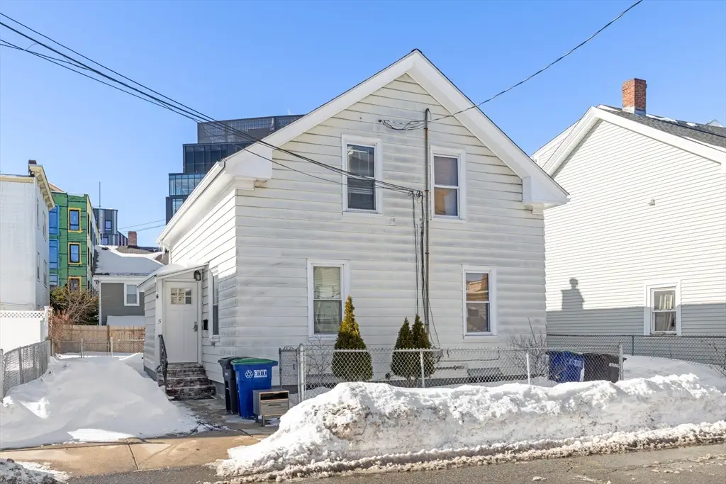 3 Linden St, Somerville, MA 02143 - #1