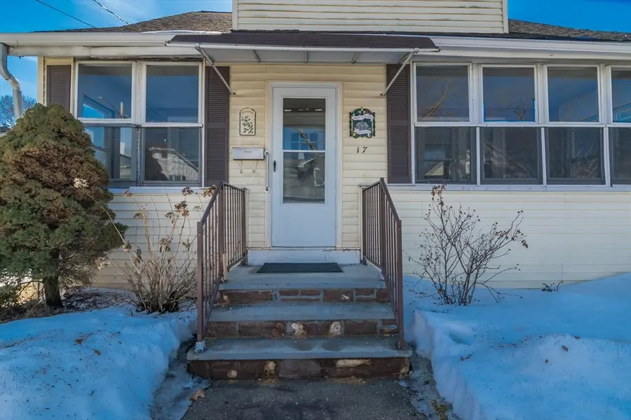 17 Stuyvesant St, Springfield, MA 01104 - #2