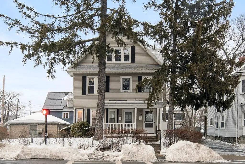 206 N Beacon St #206, Watertown, MA 02472 - #1