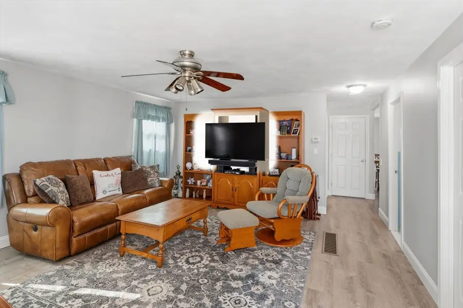 76 Lake St, Pawtucket, RI 02860 - #2