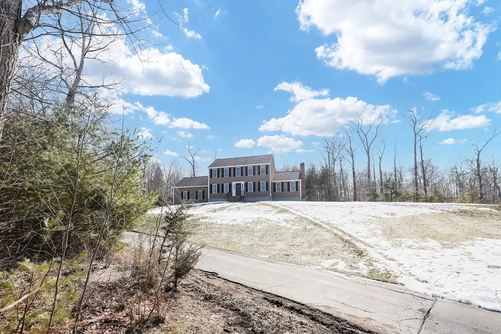 30 Chocolog Rd, Uxbridge, MA 01569 - #1