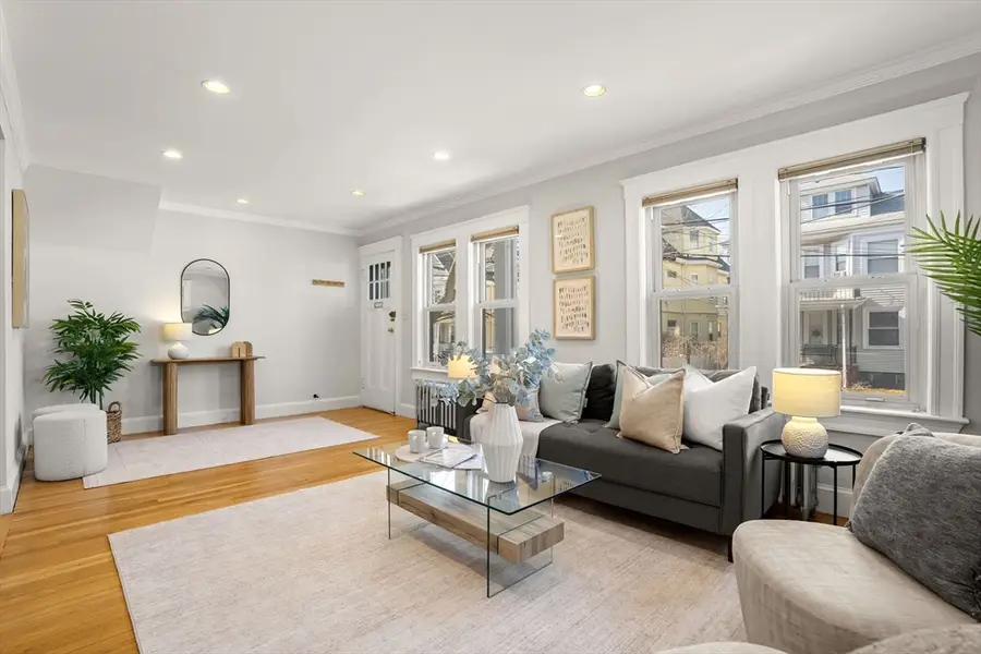 4 Magnolia St #4, Arlington, MA 02474 - #3